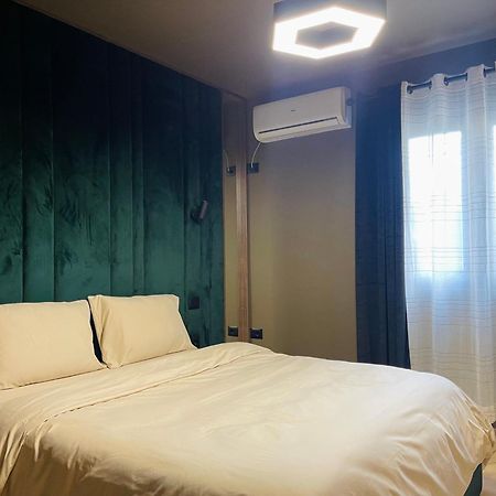 Dea'S Apartment: Hidden Gem 地拉那 外观 照片
