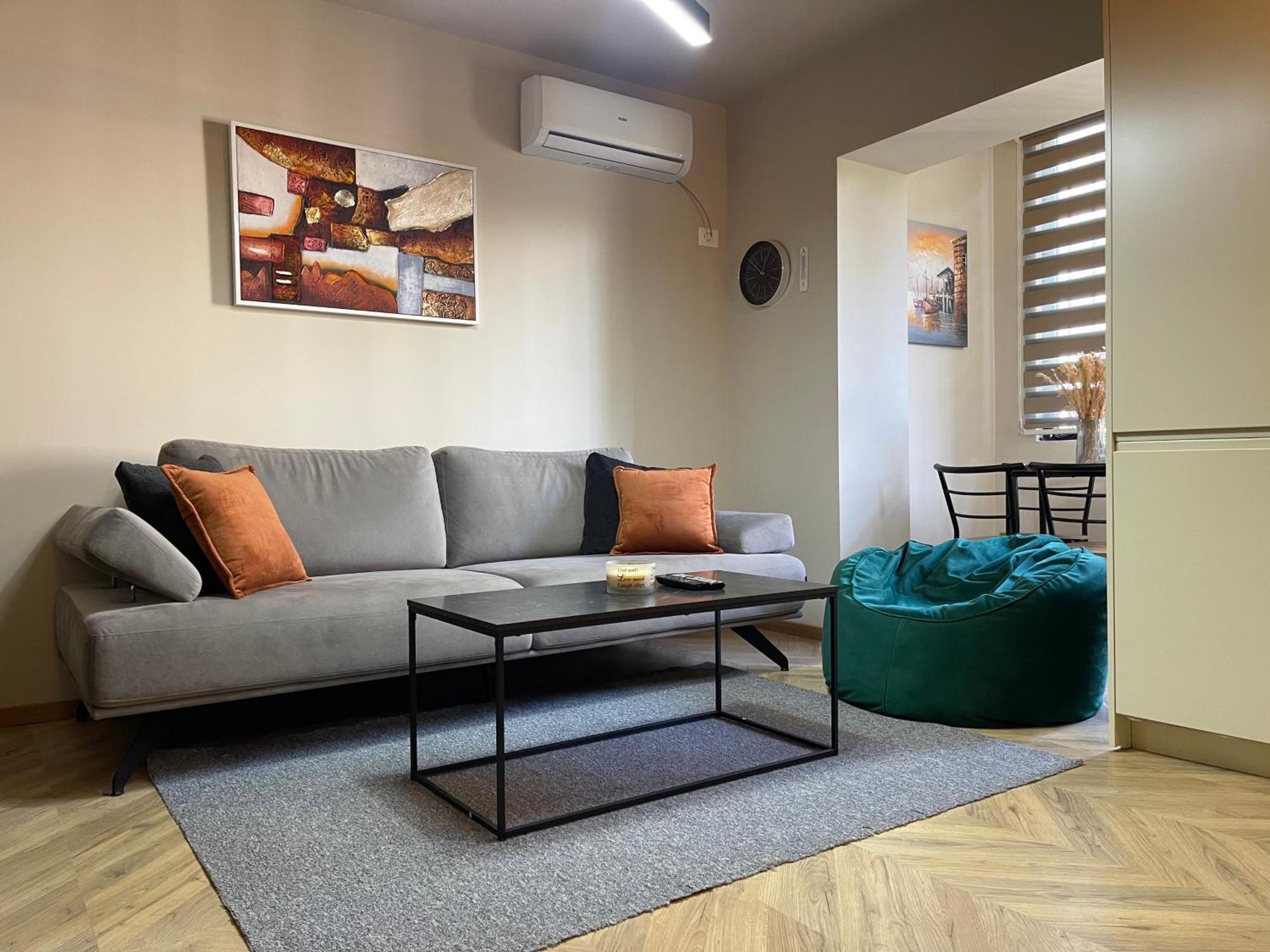 Dea'S Apartment: Hidden Gem 地拉那 外观 照片